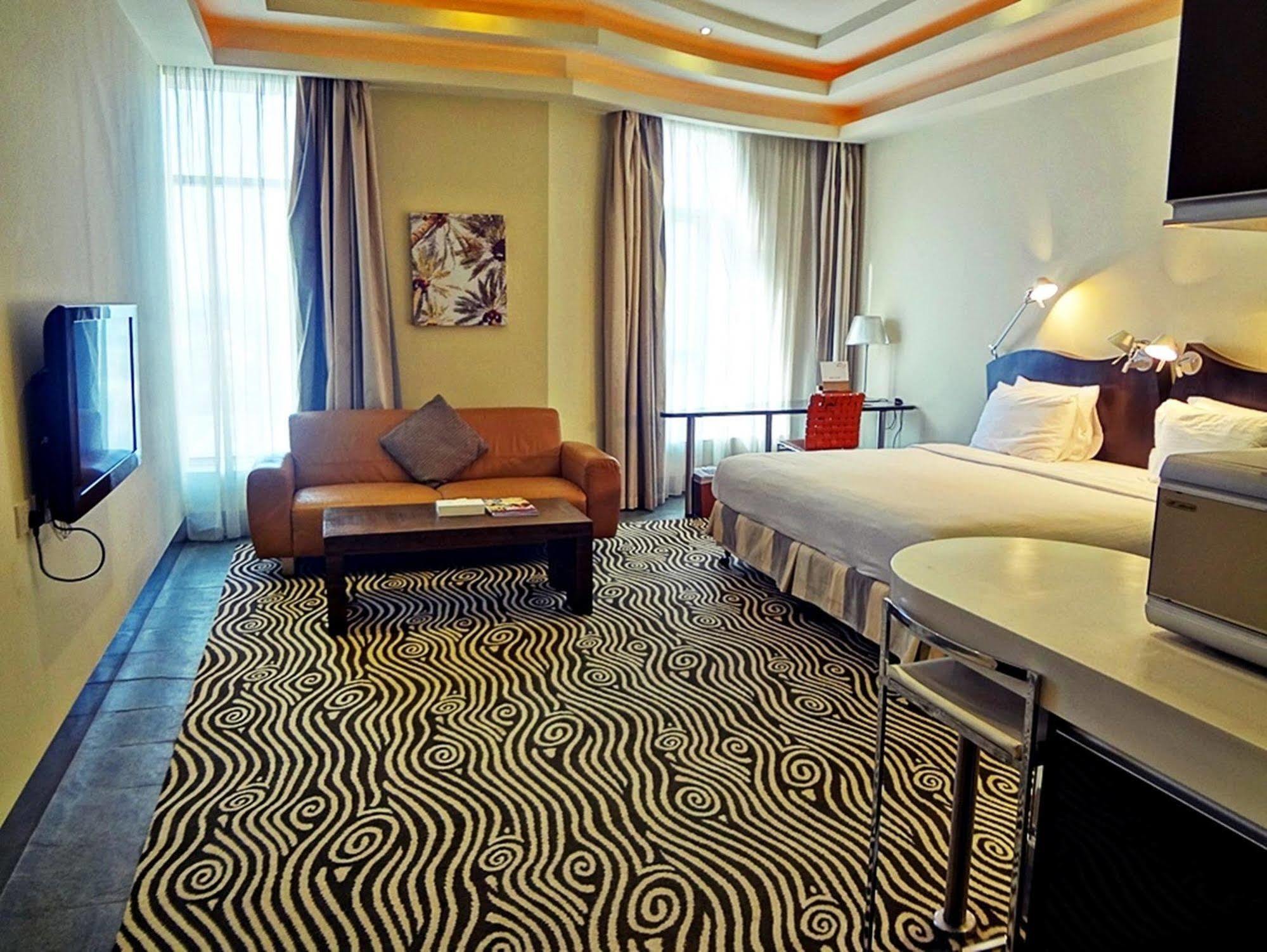 Al Raya Suites Hotel Manama Luaran gambar